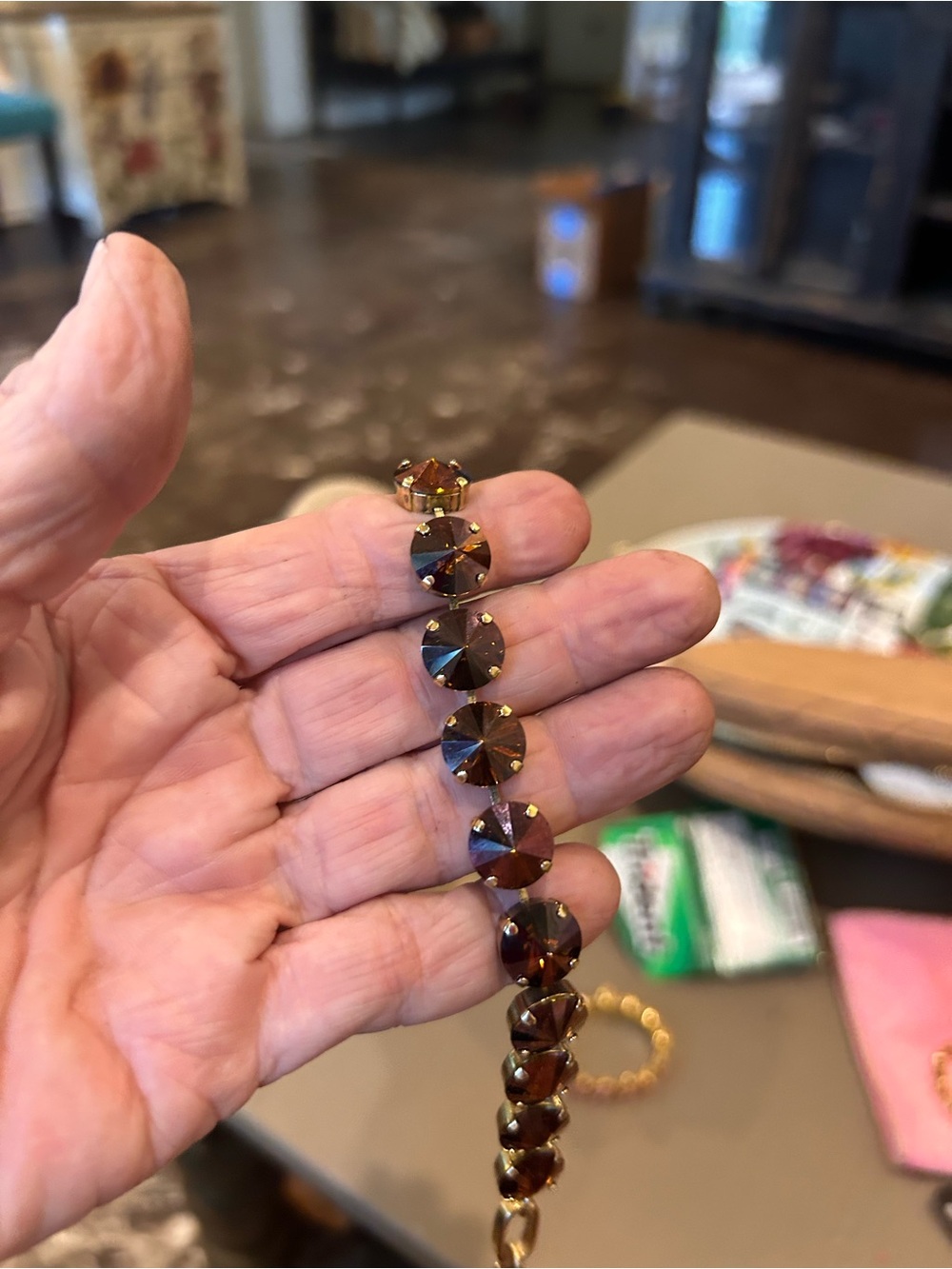 TOVA Croatia with clasp Chocolate brown